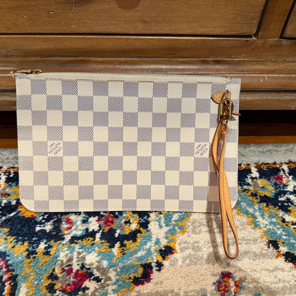 Louis Vuitton White and Gray Checkered Wristlet